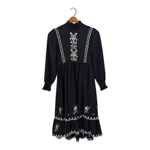 Signature Embroidered Dress Size Small Modest Black